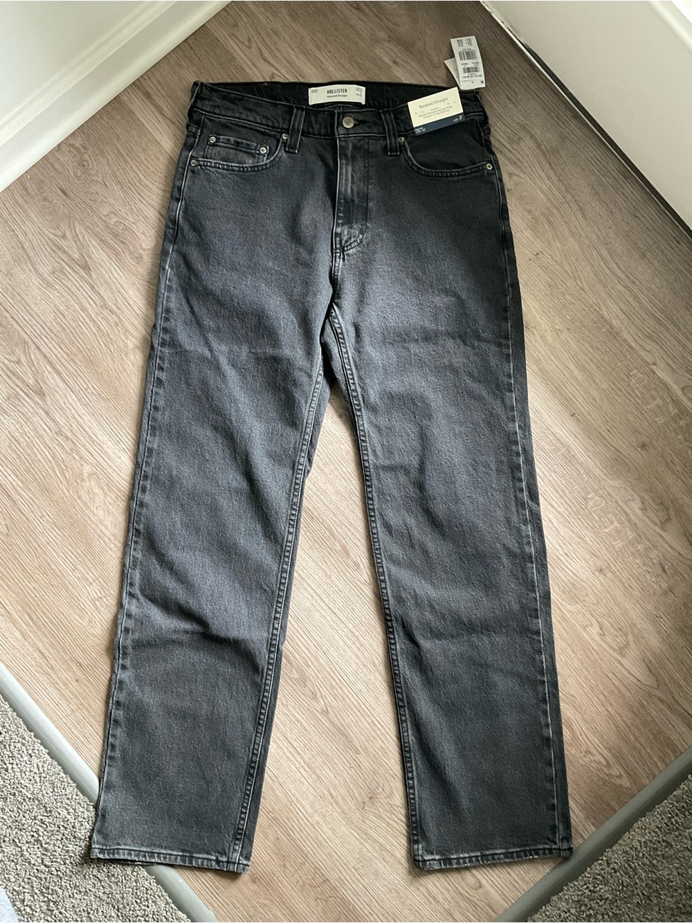 Hollister Men's Charcoal Straight Jeans